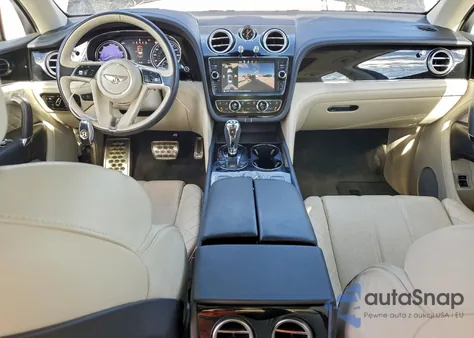 2020 Bentley Bentayga z USA, uszkodzony, nr VIN SJAAM2ZV0LC027884